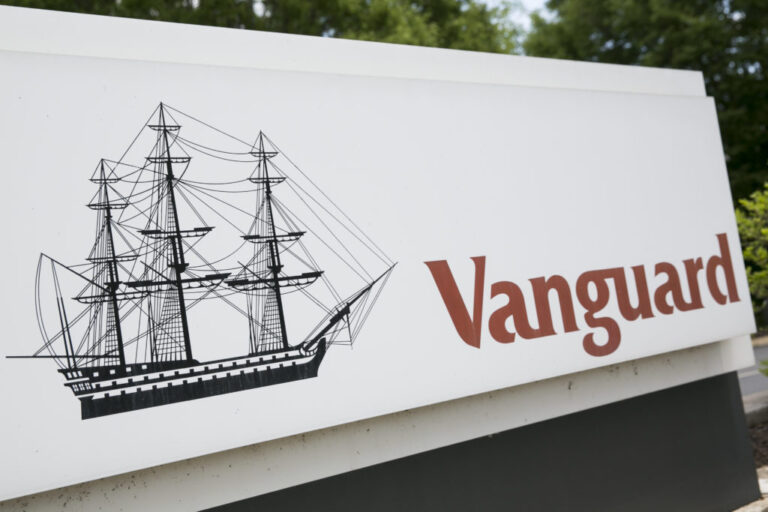 vanguard-group-logo-2395090