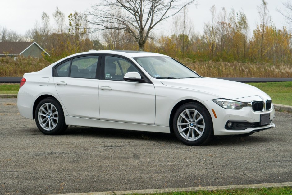 2016_bmw_320i-sedan_dsc09331-64886