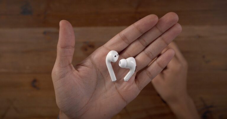AirPods-Pro-vs-AirPods