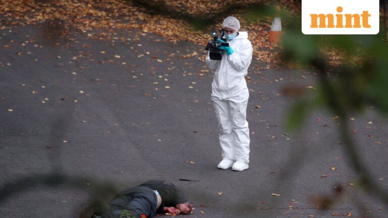 BRITAIN-POLICE-MANCHESTER-116_1759438120962_1759438142662