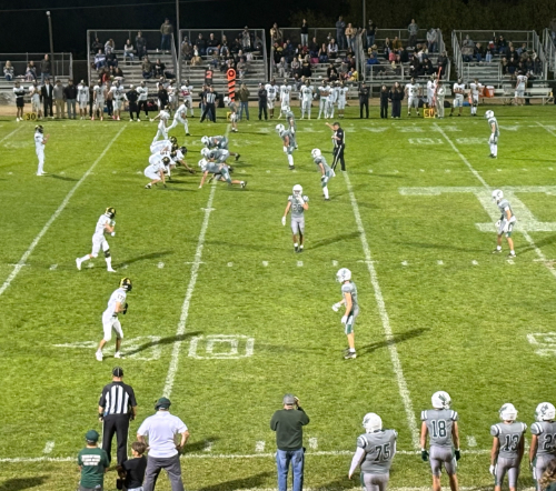 Eagles-defend-against-Tigers