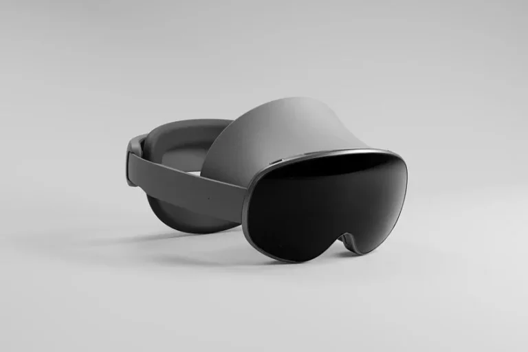Even-Google-sabotages-Samsung-by-revealing-what-apps-are-coming-to-the-Galaxy-XR-headset