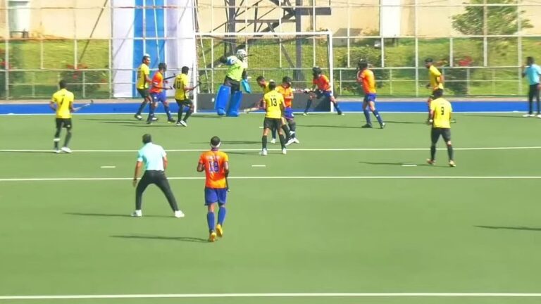 Hockey-Action-Photo-