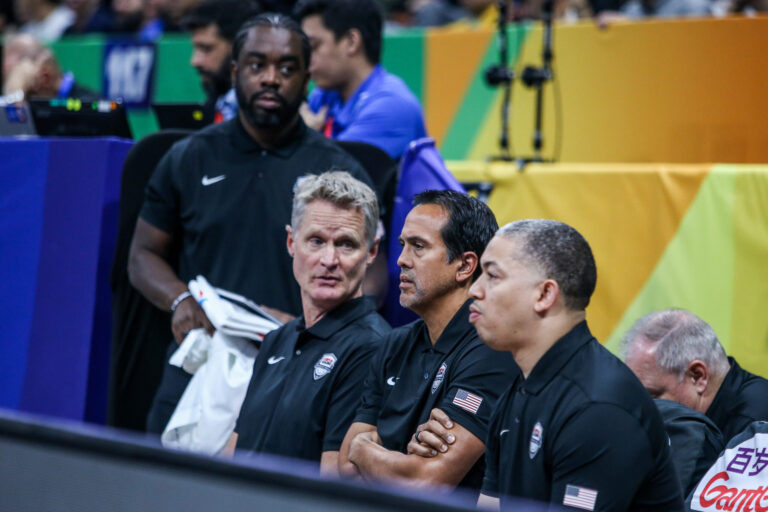 IMG_1228_FIBA-world-cup-semifinals-USA-vs-Germany_Coach-Erik-Spoelstra-scaled-1