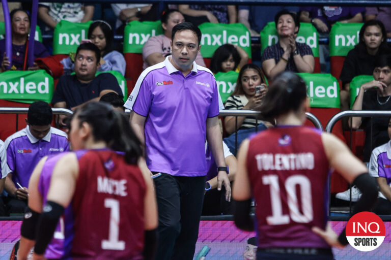 IMG_1287_PVL-All-Filipino-Conference-PLDT-Choco-Mucho_Coach-Dante-Alinsunurin-scaled-1