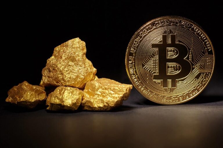 bitcoin-price-gold-2020