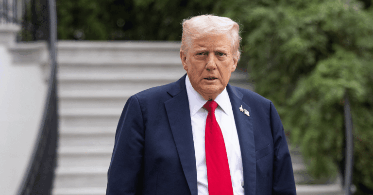 trump-admits-descending-stairs-is-difficult-in-bizarre-quantico-rant-1-1759346390686