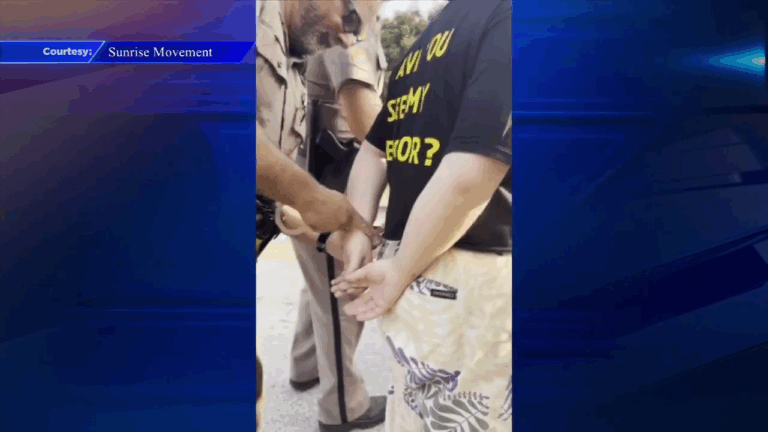 112325-Sunrise-Movement-protesters-being-arrested