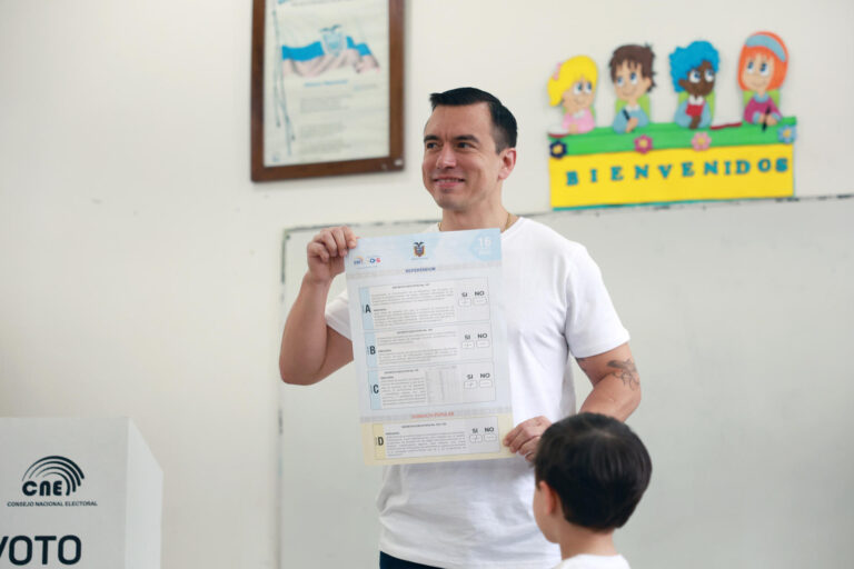 La primera derrota de Noboa en Ecuador: de ganar elecciones a perder referéndum en 7 meses