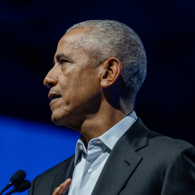 31MET-MAMDANI-OBAMA-fzkj-mediumSquareAt3X