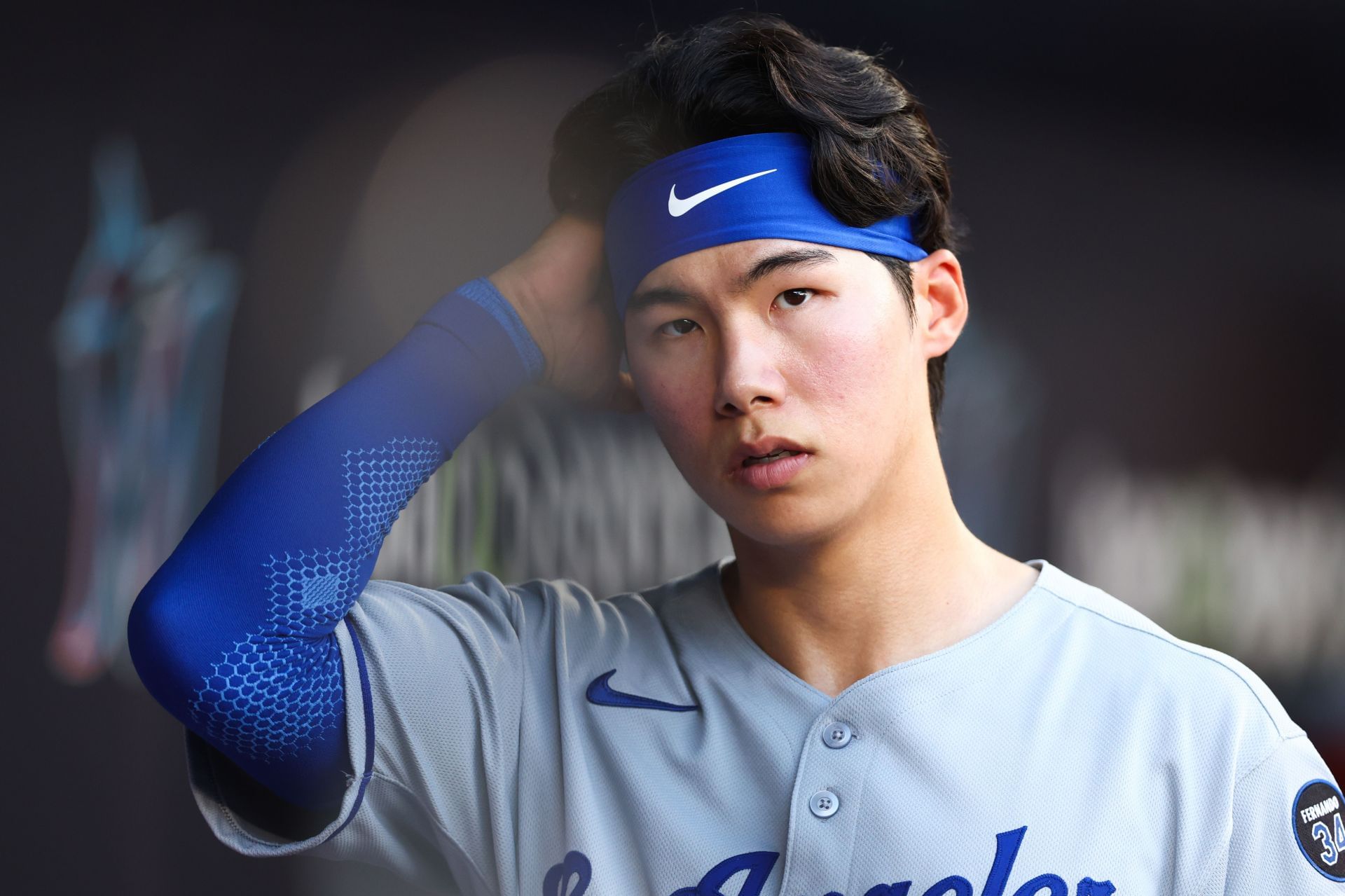 48673-17638221888256-1920