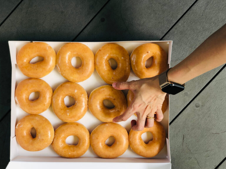 A,Dozen,Fresh,Glazed,Donuts,In,A,Box.,The,Perfect