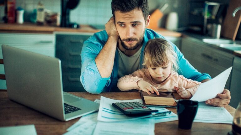 ParentsStressedIstock2