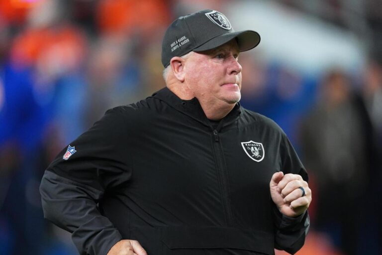 Raiders_Kelly_Fired_Football_55318