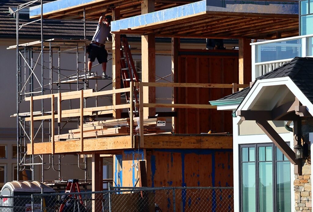 STC-L-PUTNEYBUILD-0215