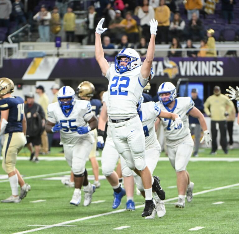 STP-L-FOOTBALL-1123_06_249192836