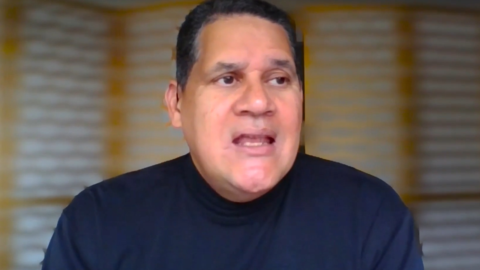 reggie-fils-aime-is-surprised-xbox-has-not-yet-embraced-the-switch-2_feature