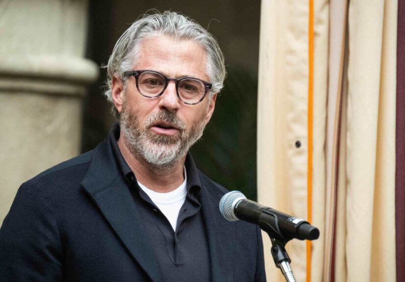 LDN-L-NEWSOM-VOGUE-0327-08-SR