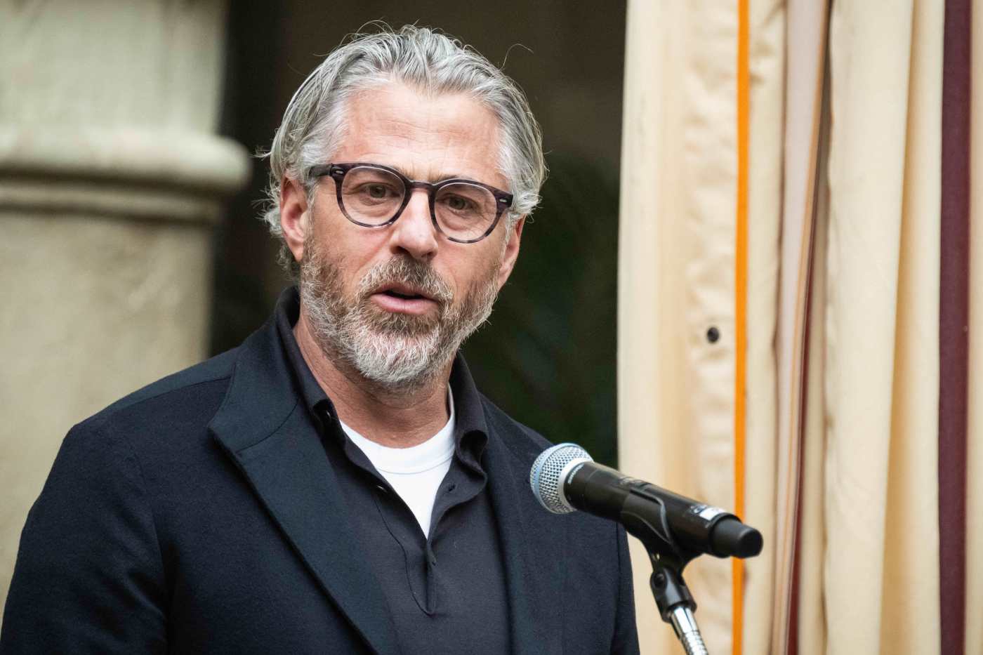 LDN-L-NEWSOM-VOGUE-0327-08-SR