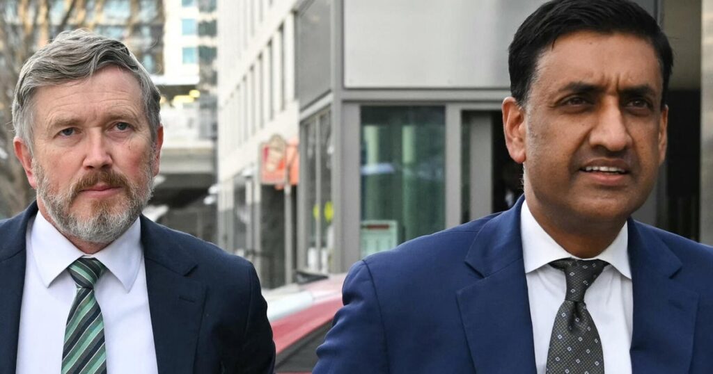 cbsn-fusion-khanna-massie-say-they-saw-names-at-least-6-men-unredacted-epstein-files-thumbnail