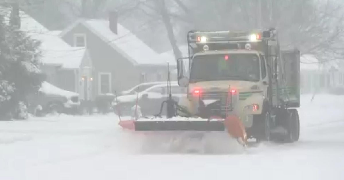 cbsn-fusion-historic-blizzard-brings-heavy-snow-to-upper-midwest-thumbnail