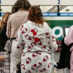 cbsn-fusion-what-to-wear-at-ruths-chris-highlights-national-divide-over-dress-codes-thumbnail