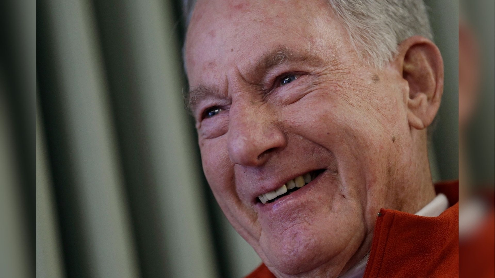 18858155_040826-cc-ap-jim-whittaker-img